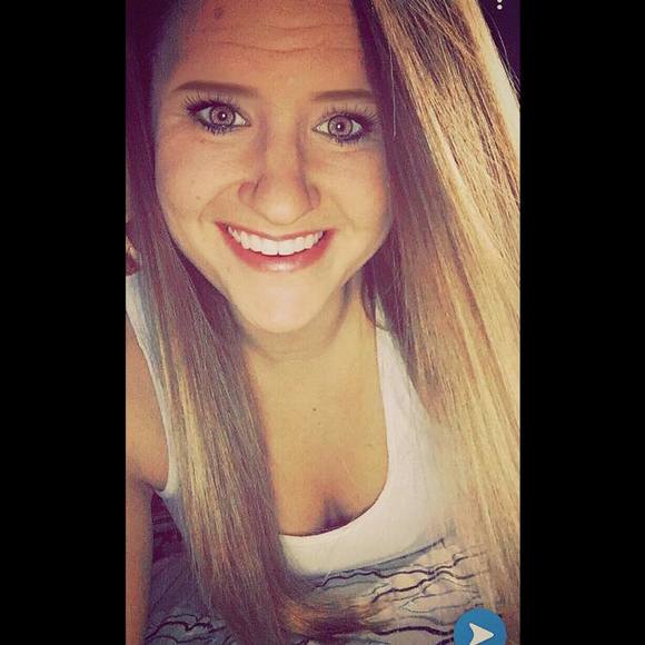 Meet your Posher, Jennifer - Picture 1 of 1